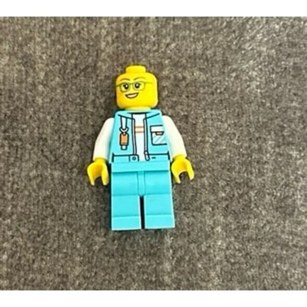 5‎ LEGO minifigures from the City Arctic Explorer Ship